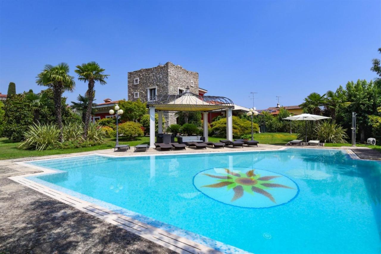 Private Luxury Villa With Pool Moniga del Garda Exterior photo