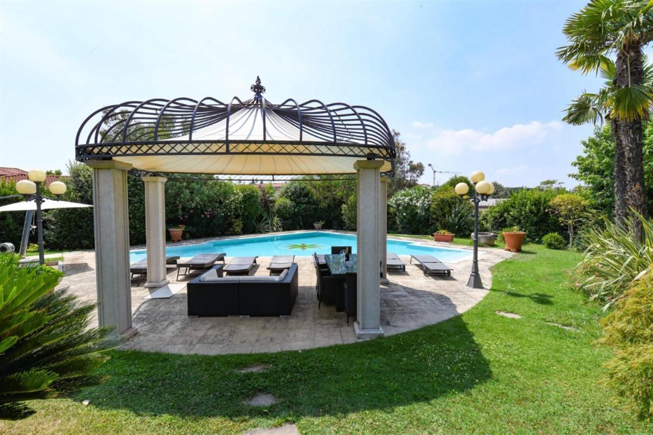 Private Luxury Villa With Pool Moniga del Garda Exterior photo